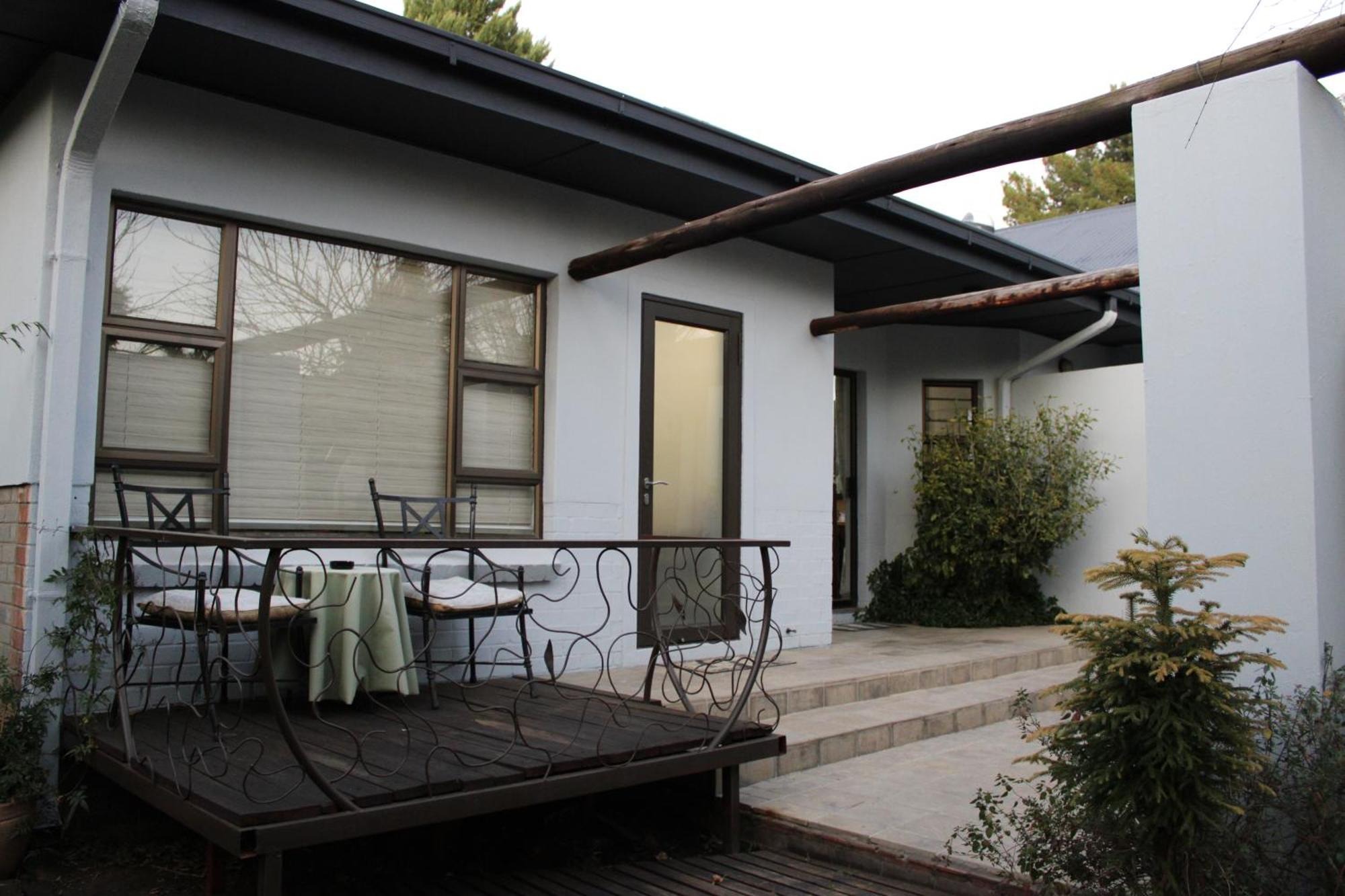 Jedidja Bed And Breakfast Bloemfontein Bagian luar foto