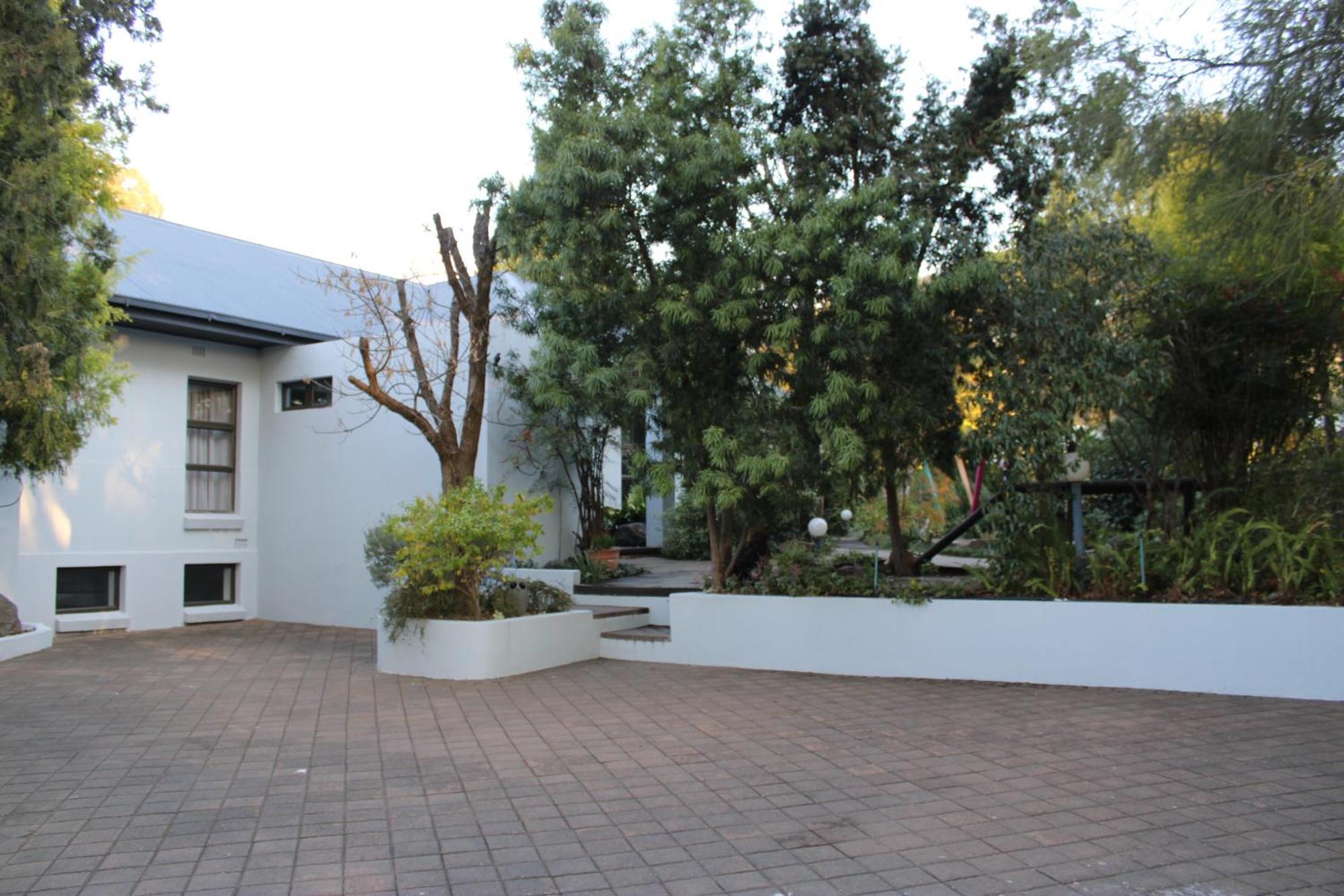 Jedidja Bed And Breakfast Bloemfontein Bagian luar foto